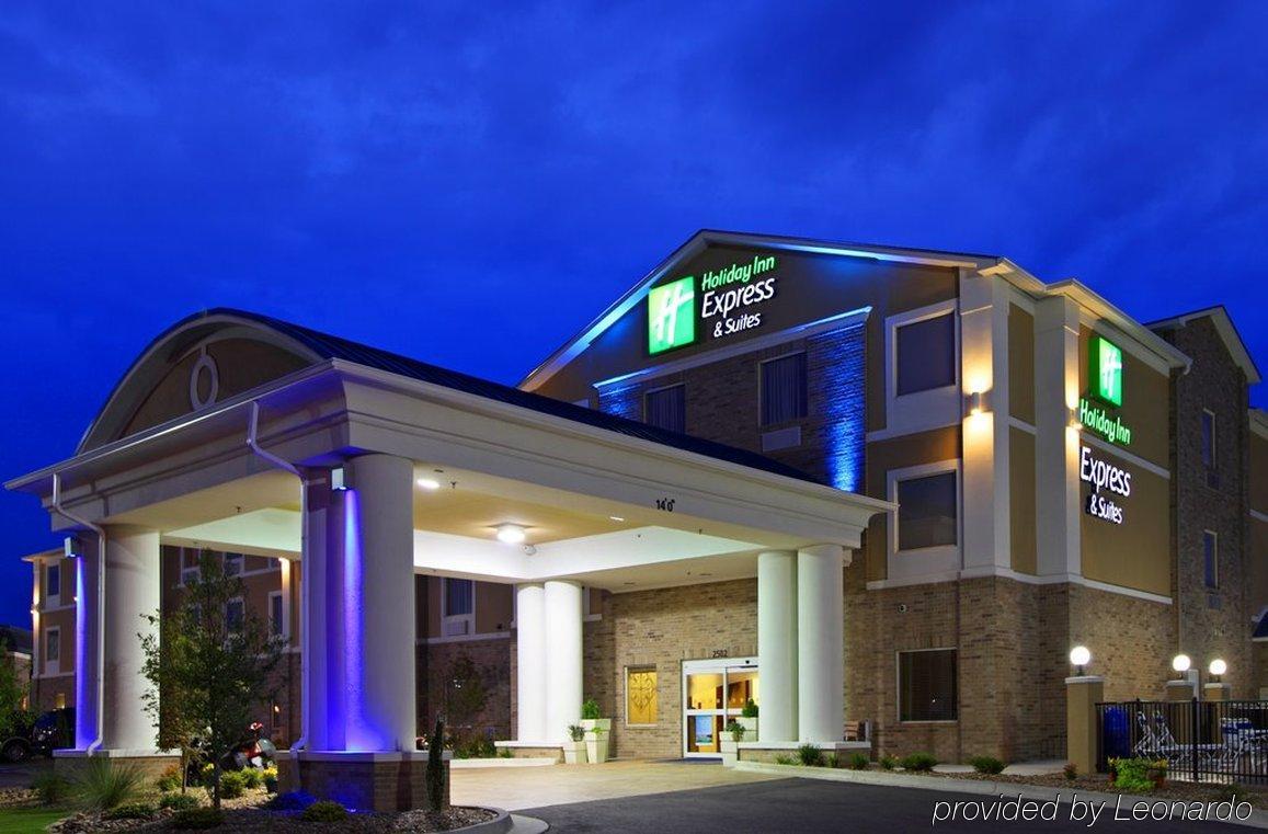 Holiday Inn Express & Suites Lantana By Ihg Exterior foto